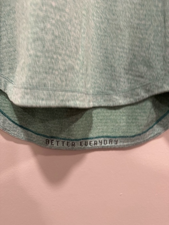 Lululemon License To Train Short Sleeve Shirt in Green Size Medium - Picture 4 of 5